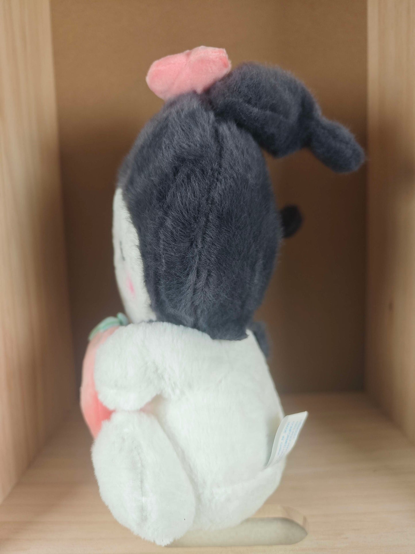 🍓 Kuromi Plüschtier mit Erdbeere – Frech & süß vereint